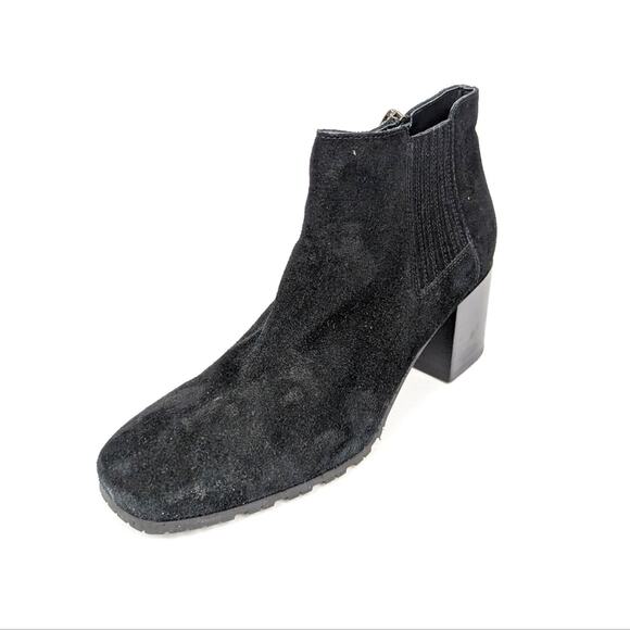 Aquatalia Charlotte Black Suede Block Heel Ankle Boots Size 7 - Picture 1 of 9
